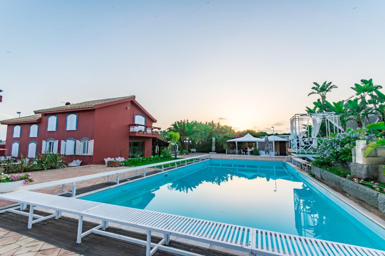 Bed and Breakfast I Giardini Di Giano Торре-Фаро Экстерьер фото