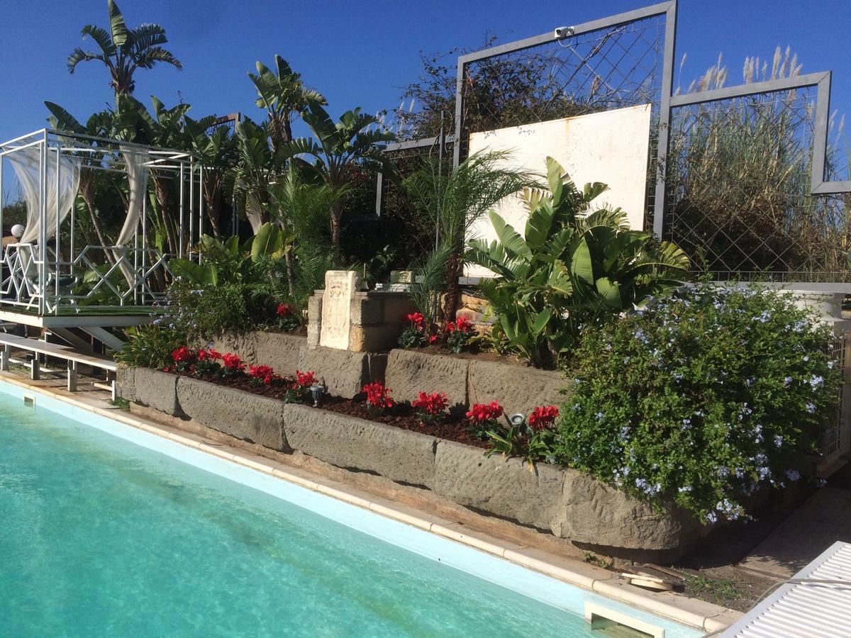 Bed and Breakfast I Giardini Di Giano Торре-Фаро Экстерьер фото